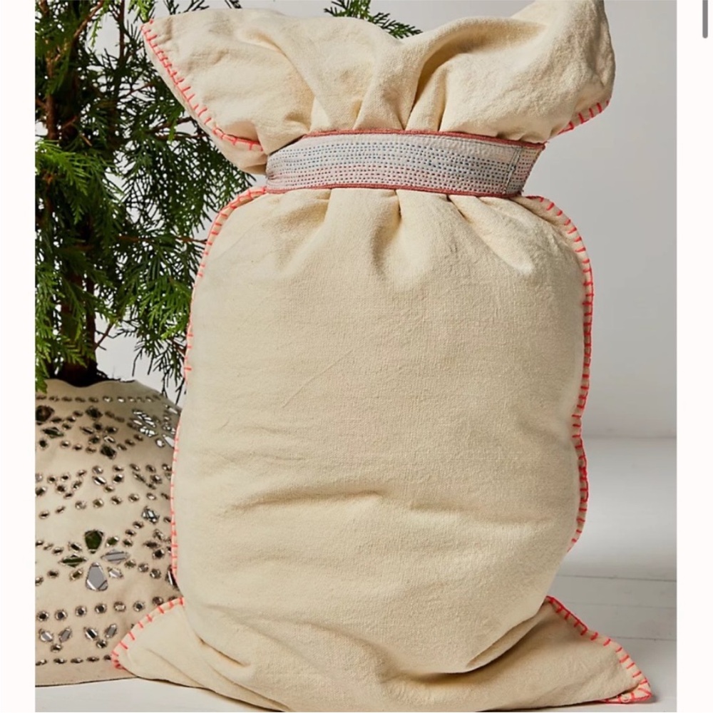 Free people perfect present sack new without tags $98 MSRP - Picture 2 of 4
